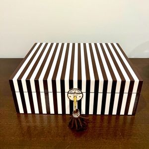 HENRI BENDEL Signature Stripe COLLECTIBLE Medium Jewelry Box